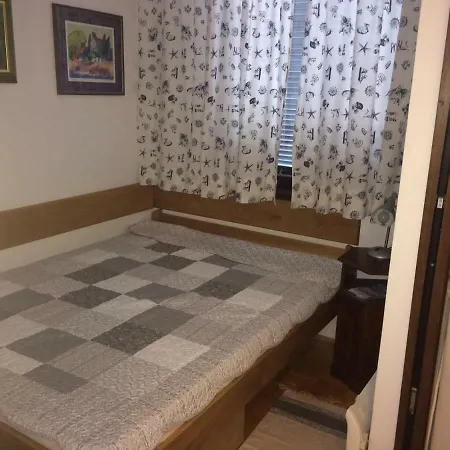 Dubravka I Lejlighed *