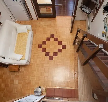 דירה Dubravka I *